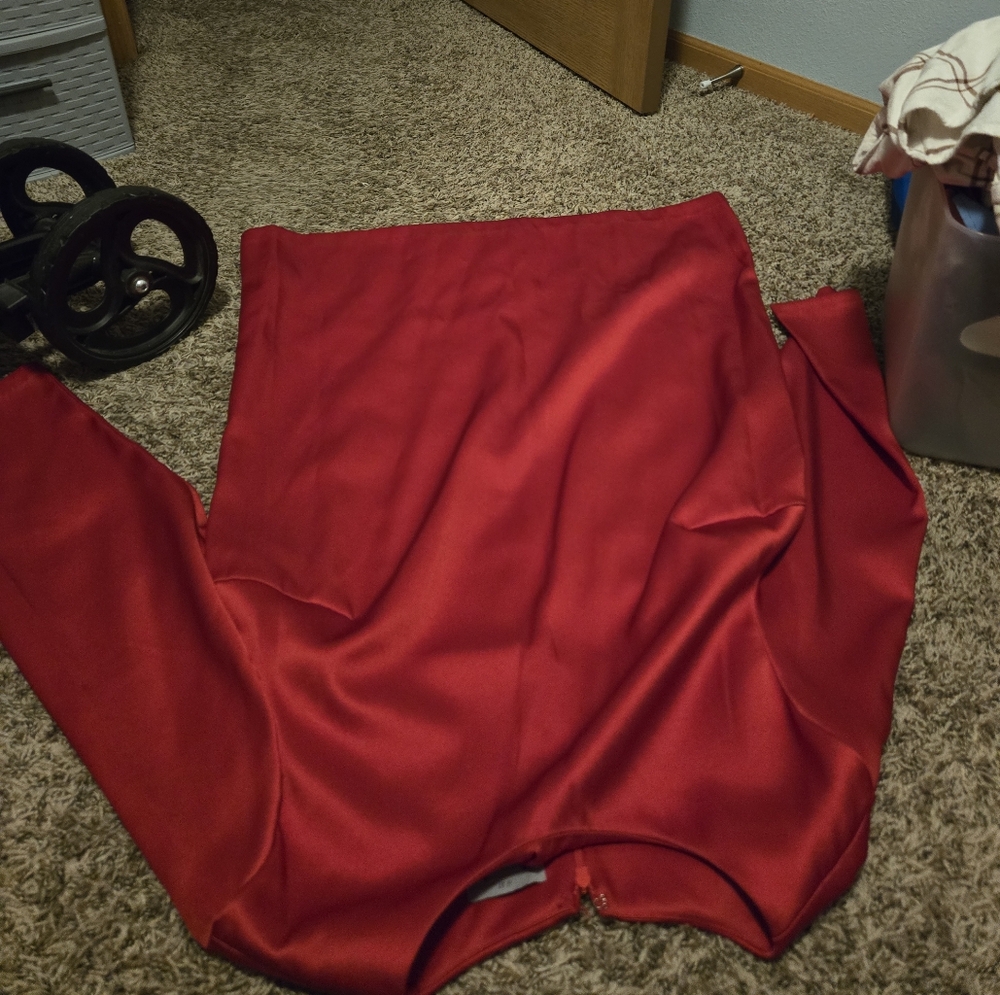 Red xl h&m silk dress